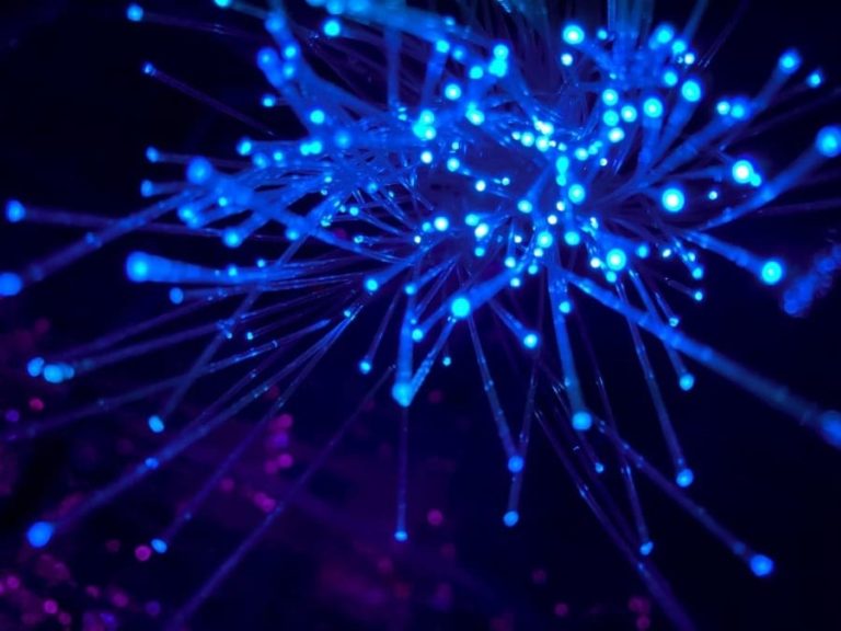Centralized Vs Decentralized Vs Distributed Networking Explained Centralized Vs Decentralized Vs Distributed Networking Explained